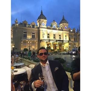 Meet your Posher, Max